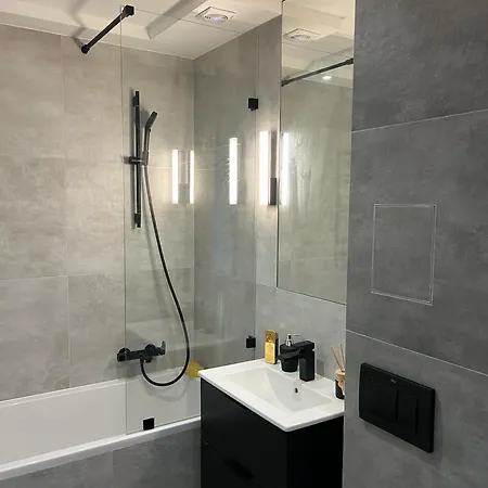 Nowoczesna Kawalerka Przy Rynku 아파트 *